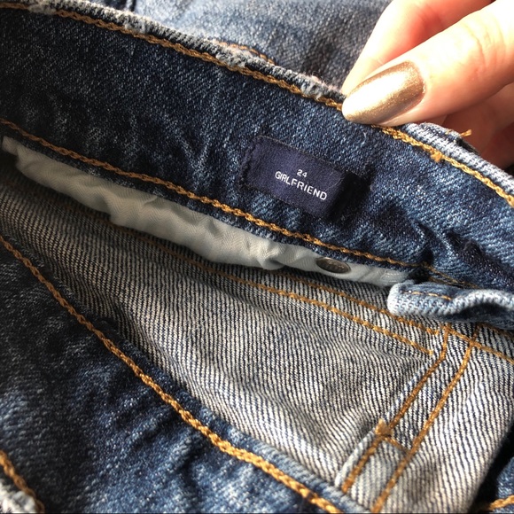 Gap - Mid Rise Girlfriend Jeans - Picture 5 of 8